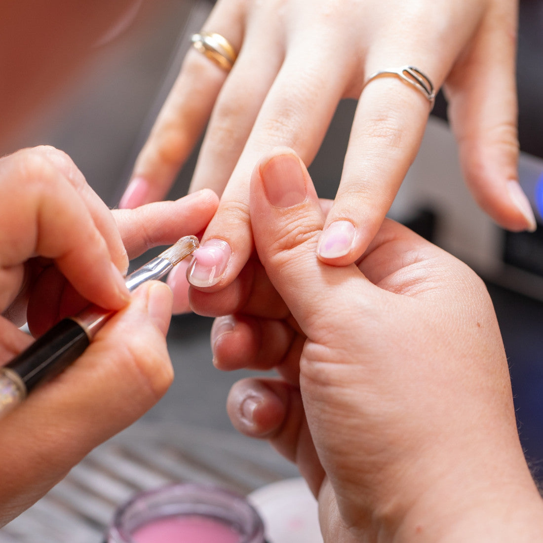 Short & Stylish met BIAB Gels